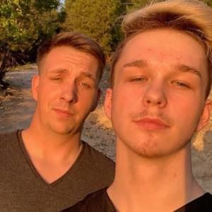 Meet your Posher, Casey